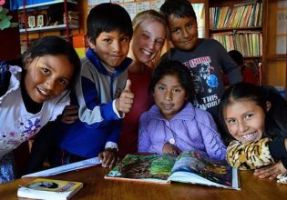 Teaching English in Ecuador - Over 20,000 Happy Volunteers since 2003