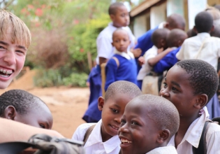 Teaching English in Uganda - Over 20,000 Happy Volunteers since 2003