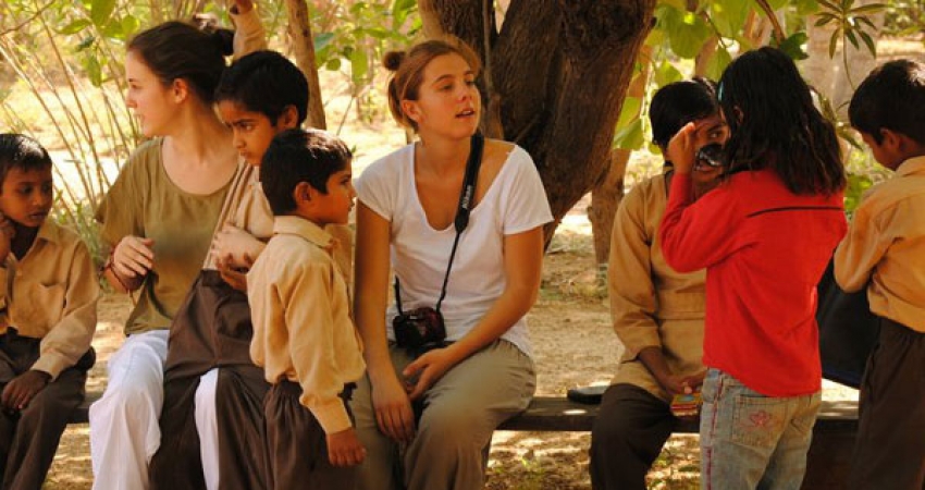 Teaching English in India - Over 20,000 Happy Volunteers since 2003