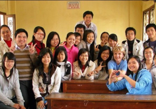 Volunteer as an English Teacher in Vietnam