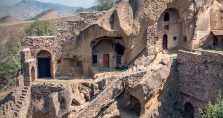 Glorious Cave Towns and Monasteries