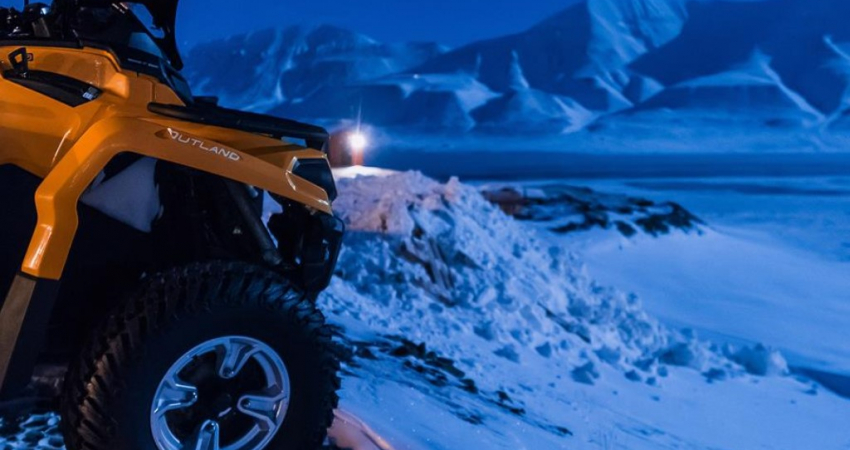 ATV Safari in The Polar Night - Svalbard Adventures