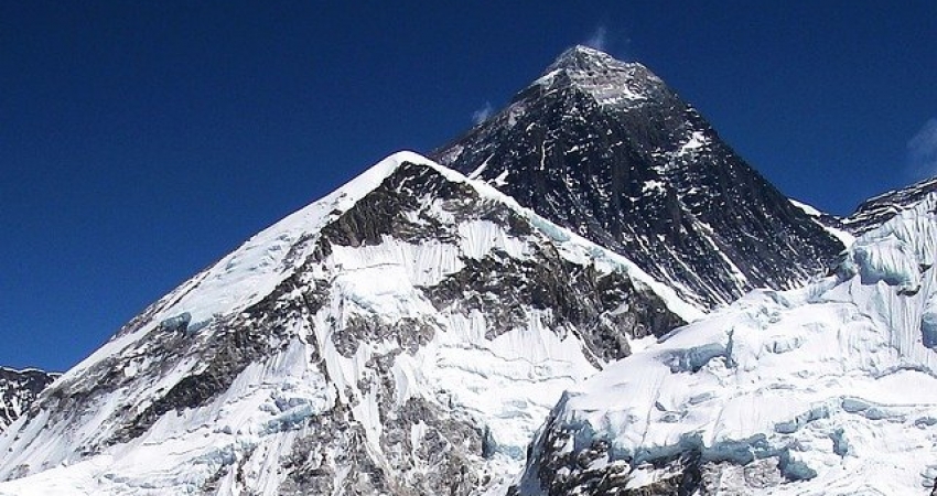 Everest Heli Tour with Breakfast
