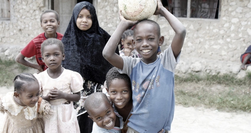 Volunteer with Children in Tanzania & Malawi