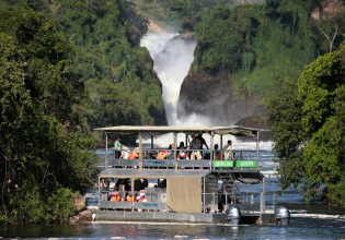 3 Days / 2 Nights Wildlife Safari Murchison Falls National Park Uganda.