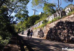 Christ the Redeemer Trail + Lage Park