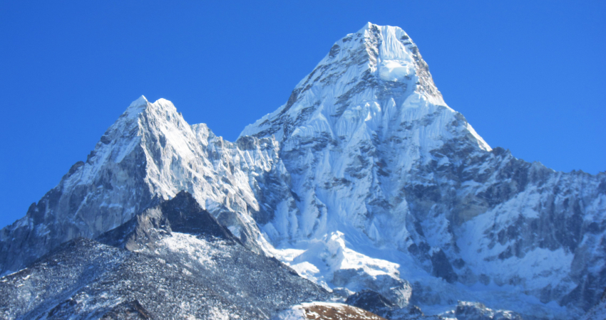 AMADABLAM BASE CAMP TREK 12 DAYS
