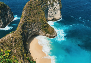 Best Indonesia Trip : Java Bali Tours