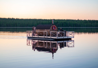 Private Traditional Finnish Sauna Boat Scenic Lake Cruise