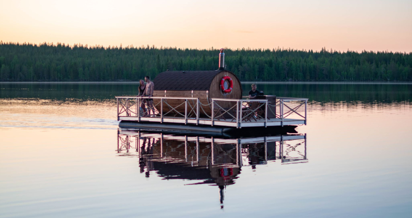 Private Traditional Finnish Sauna Boat Scenic Lake Cruise