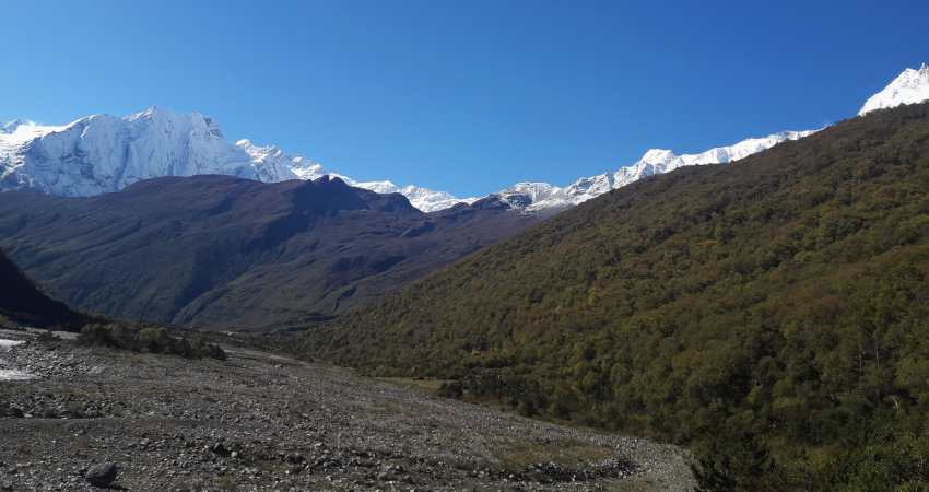 Manaslu Circuit Trek