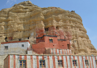 Upper Mustang Trek