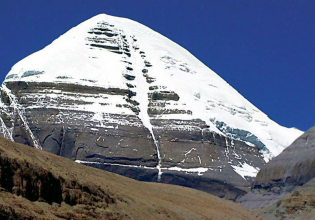 Mt Kailash and Mansarovar Overland Tour via Everest Base Camp