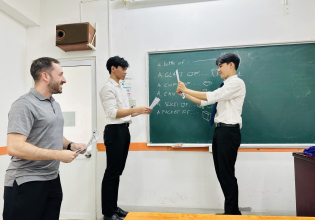 Our TESOL Combined Course with Online Flexibility and Real Teaching Practice
