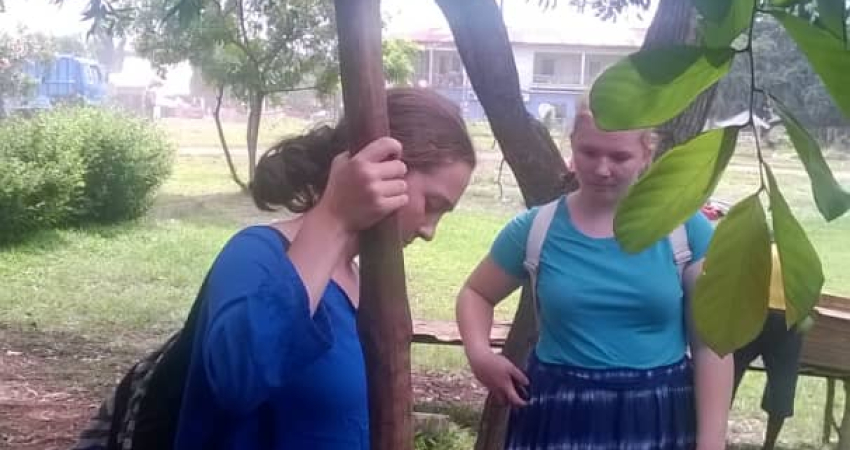 High School Specials - Teen Volunteer & Travel for Sightseeing